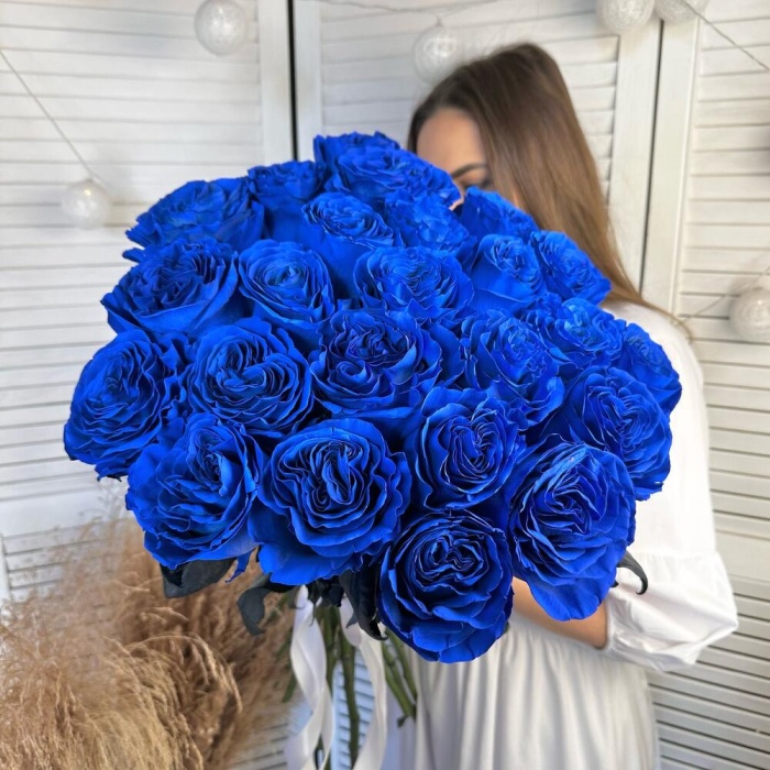 Букет из 23 синих роз Premium 